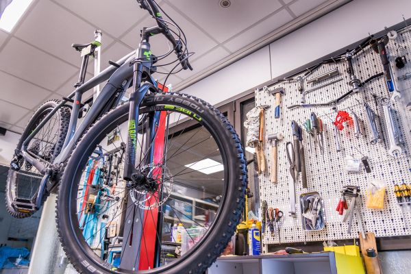 JuMa Zweir&auml;der - Team Werkstatt und Reparaturservice in Glattbach bei Aschaffenburg